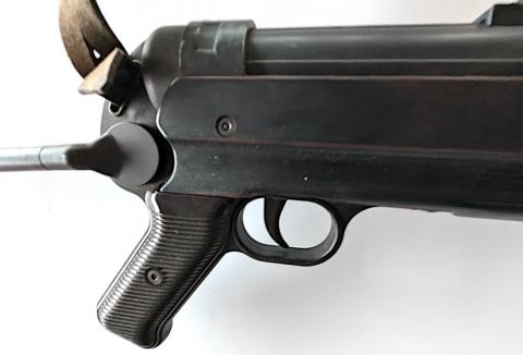 WW2 German Nazi Maschinenpistole 40 MP40 machine gun exact ***REPLIKA***