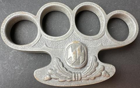 WW2 German Nazi nice WAFFEN SS knuckle with SS runes and Third Reich eagle poing americain