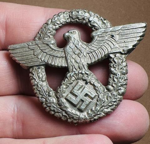WW2 German Nazi Police polizei visor cap metal insignia