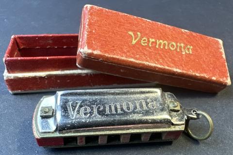 WW2 German Nazi Soldier pocket harmonica in original box Wehrmacht Waffen SS field battle