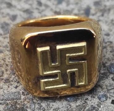 WW2 German Nazi Third Reich Fuhrer patriotic GOLDEN SWASTIKA RING