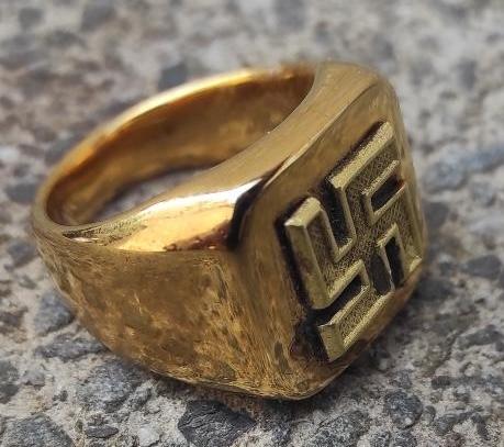 WW2 German Nazi Third Reich Fuhrer patriotic GOLDEN SWASTIKA RING