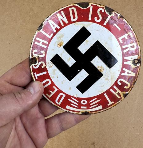 WW2 German Nazi Third Reich NSDAP Fuhrer Hitler partisan Swastika wall sign