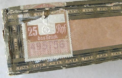 WW2 German Nazi Third Reich OFFICER wooden CIGAR BOX with SWASTIKA