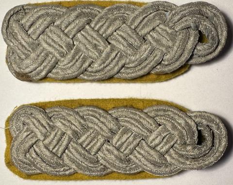 WW2 German Nazi uniform tunic removed OFFICER LUFTWAFFE shoulder boards set WW2 German Nazi uniform tunic removed OFFICER LUFTWAFFE shoulder boards set