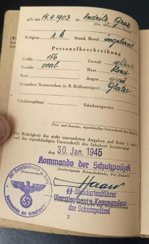 WAFFEN SS STANDARTENFUHRER KOMMANDER SCHUTZPOLIZEI ID SOLDBUCH photo ausweis original authentic