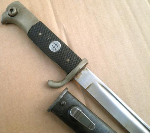 WW2 German Nazi Waffen SS bayonet with etui by alcoso, solingen