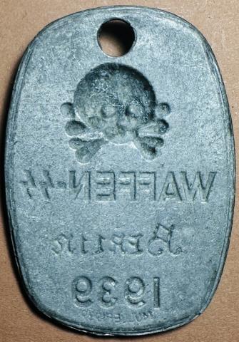 WW2 german Nazi Waffen SS early Panzer Berlin 1939 metal badge shield