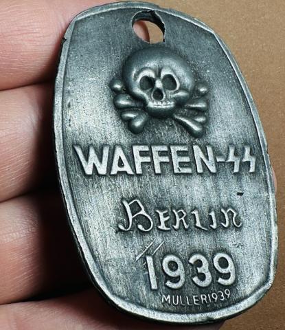 WW2 german Nazi Waffen SS early Panzer Berlin 1939 metal badge shield