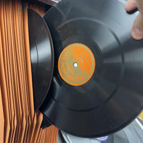 WW2 German Nazi WAFFEN SS gramophone records set in case from SS school