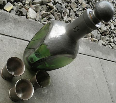 ww2 Nazi WAFFEN SS Kantine carafe bottle runes cups swastika