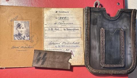 WW2 German Nazi WAFFEN SS PANZER Grenadier ID SOLDBUCH with RARE etui