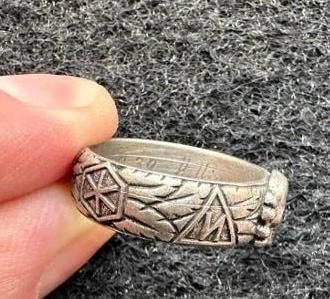 WW2 German Nazi WAFFEN SS TOTENKOPF HIMMLER HONOR Runes RING in case