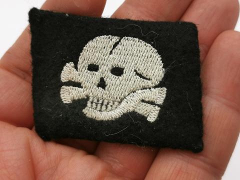 WW2 German Nazi Waffen SS Totenkopf skull nco collar tab with rzm tag