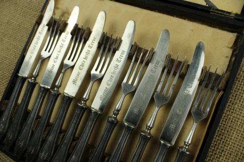 WW2 German Nazi waffen SS totenkopf skull silverware fork and knife set in case WW2 German Nazi waffen SS totenkopf skull silverware fork and knife set in case