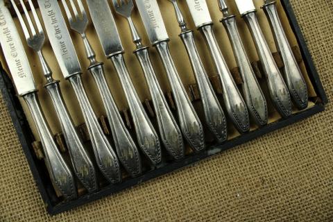 WW2 German Nazi waffen SS totenkopf skull silverware fork and knife set in case WW2 German Nazi waffen SS totenkopf skull silverware fork and knife set in case