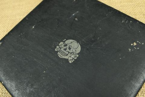 WW2 German Nazi waffen SS totenkopf skull silverware fork and knife set in case WW2 German Nazi waffen SS totenkopf skull silverware fork and knife set in case