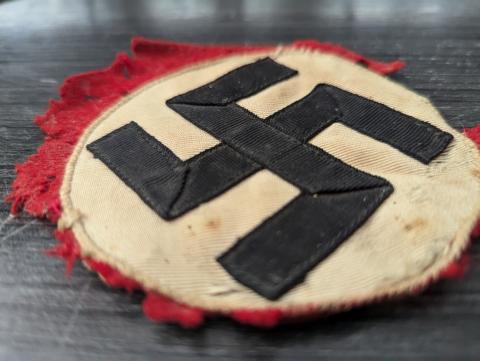 WW2 German Nazi WAFFEN SS tunic removed in NORMANDIE USA VET SOUVENIR Red Swastika armband ripped off