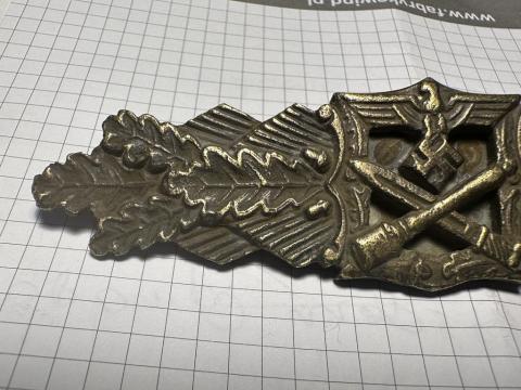WW2 German Nazi WAFFEN SS WEHRMACHT PANZER GRENADIER closed combat shield badge in bronze marked