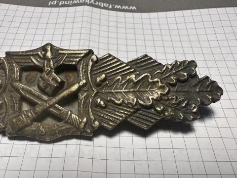 WW2 German Nazi WAFFEN SS WEHRMACHT PANZER GRENADIER closed combat shield badge in bronze marked
