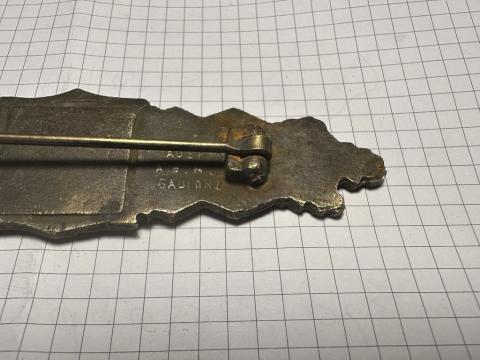 WW2 German Nazi WAFFEN SS WEHRMACHT PANZER GRENADIER closed combat shield badge in bronze marked