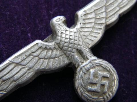 WW2 German Whermacht visor cap metal eagle insignia by assmann