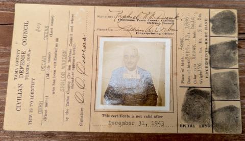 WW2 USA CIVILIAN DEFENCE COUNCIL identification papers set with photo finger prints signature for a SENIOR WARDEN Masonic Blue Lodge WW2 USA CIVILIAN DEFENCE COUNCIL identification papers set with photo finger prints signature for a SENIOR WARDEN Masonic Blue Lodge