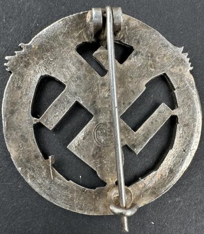 WWII GERMAN NAZI NSKK MOTORSPORTS Motorclub of the Third Reich BADGE IN SILVER by RZM 14