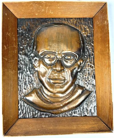 Concentration camp AUSCHWITZ priest who died in camp KOLBE plate commemorative wooden frame