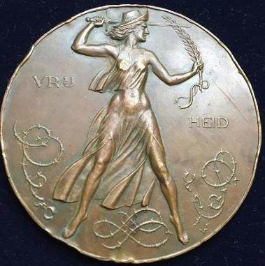 Swastika bronze medal medaillon liberation dutch Freedom Je maintiendrai, May 5, 1945