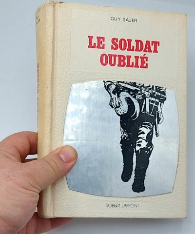 Le Soldat oublié french book - a wehrmacht grossdeutschland soldier tells his journey during war
