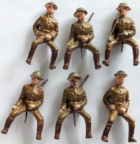 sitting soldiers figurine toys elastolin hausser tippco lineol wartime 1930s germany