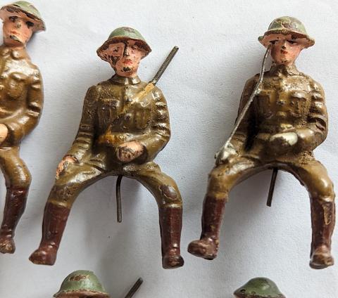 sitting soldiers figurine toys elastolin hausser tippco lineol wartime 1930s germany