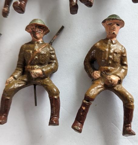 sitting soldiers figurine toys elastolin hausser tippco lineol wartime 1930s germany