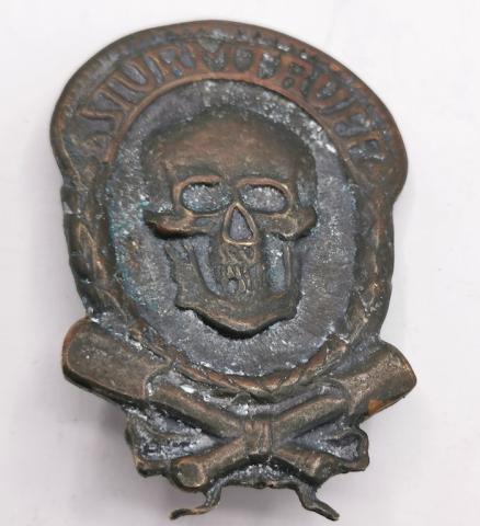RARE WW1 WW2 German Nazi totenkopf skull Austrian sturmtropp relic badge