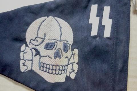 RARE WW2 German Nazi WAFFEN SS TOTENKOPF double sides pennant flag with attachs