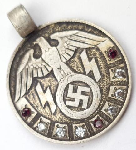 Waffen SS 27nd panzer grenadier division langemarck commemorative medaillon