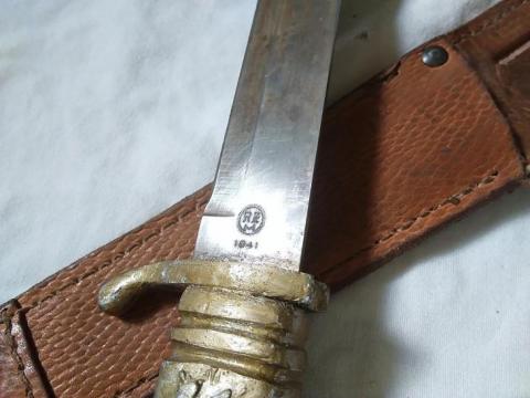 Waffen SS 2nd Panzer Totenkopf division commemorative pocket hunting knife with etui stamped by RZM