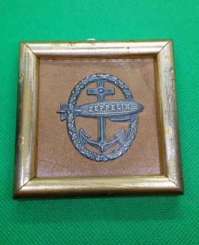 WW1 German Germany ZEPPELIN naval badge medal award in a wooden frame
