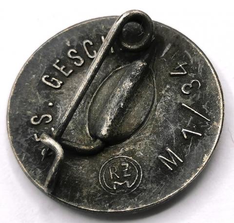 WW2 German Nazi 1st WAffen SS DAS REICH Adolf Hitler Fuhrer's protection runes pin by RZM