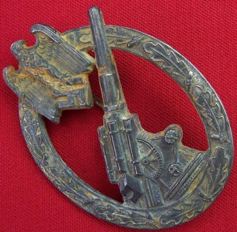WW2 German Nazi Luftwaffe Anti-Aircraft flak badge by K&o original medal award WW2 German Nazi Luftwaffe Anti-Aircraft flak badge by K&o original medal award