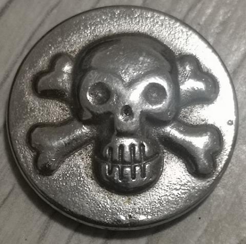 WW2 German Nazi EARLY Waffen SS Freikorps skull totenkopf badge buttom pin