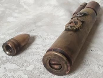 WW2 German Nazi Heer Kriegsmarine working bullet lighter field gear