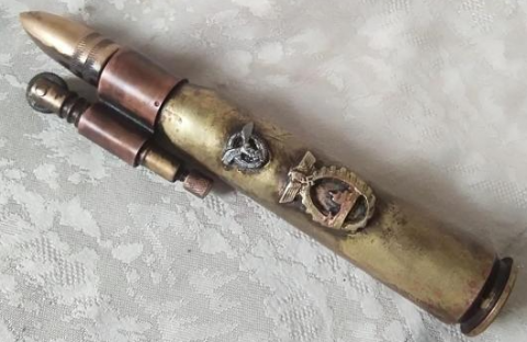 WW2 German Nazi Heer Kriegsmarine working bullet lighter field gear