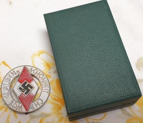 jeunesse hitlerienne medaille Hitler Youth HJ pin badge original case swastika