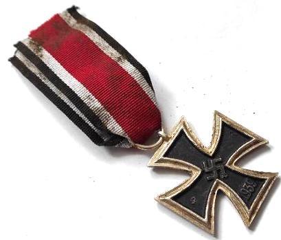 WW2 German Nazi iron cross medal second class 2nd award Waffen SS Wehrmacht Heer Kriegsmarine Luftwaffe