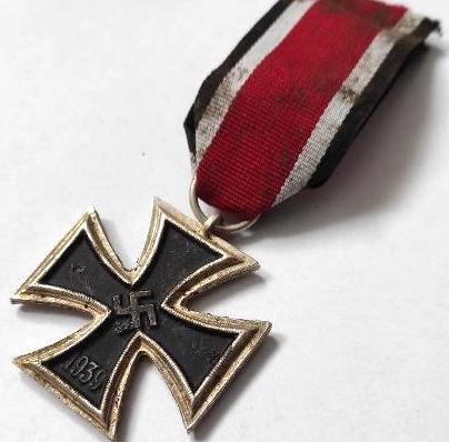 WW2 German Nazi iron cross medal second class 2nd award Waffen SS Wehrmacht Heer Kriegsmarine Luftwaffe