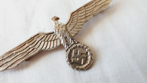 WW2 German Nazi Large tunic breast eagle metal insignia by Assmann