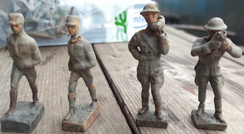 WW2 German Nazi lot of 4 painted camo soldiers figurines war toy Lineol Lehmann 1930s