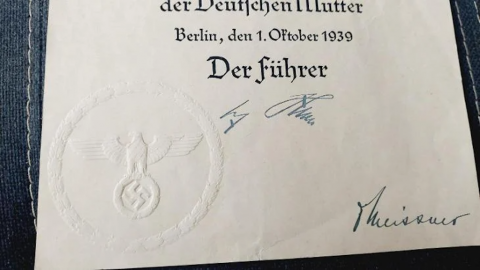 WW2 GERMAN NAZI MOTHER CROSS OF HONOR IN SILVER DECREE award document facWW2 GERMAN NAZI MOTHER CROSS OF HONOR IN SILVER DECREE award document facsimile adolf hitler signature